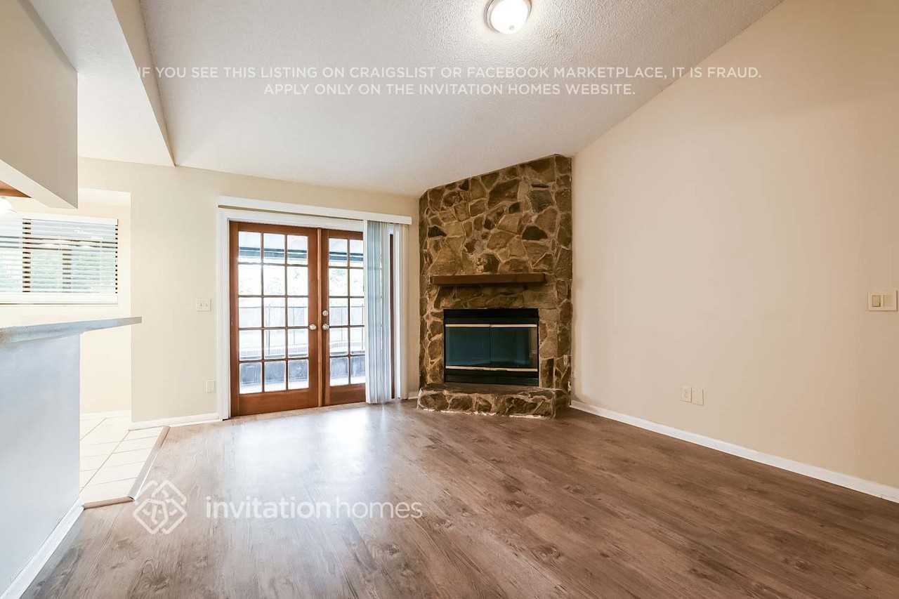 5641 Westview Dr - Photo 3 of 17