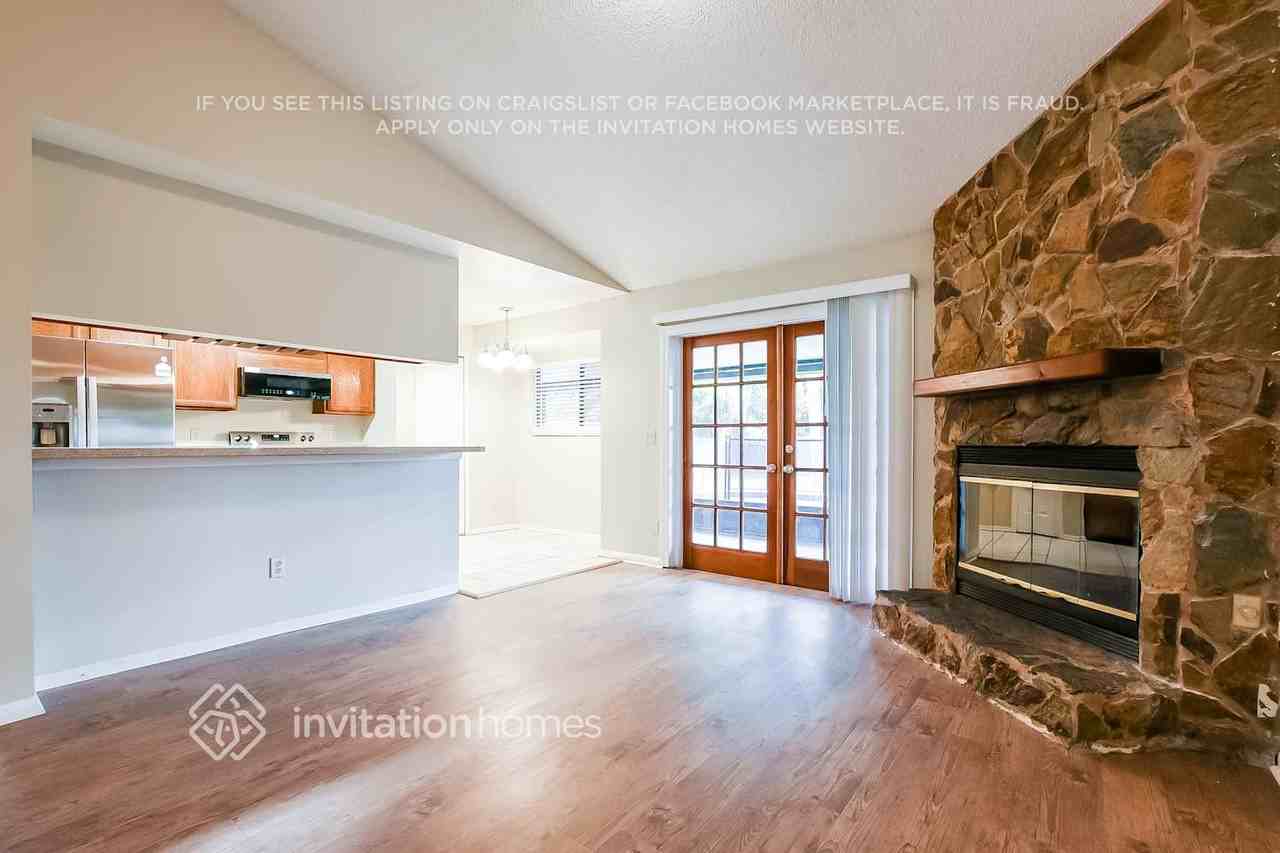 5641 Westview Dr - Photo 4 of 17