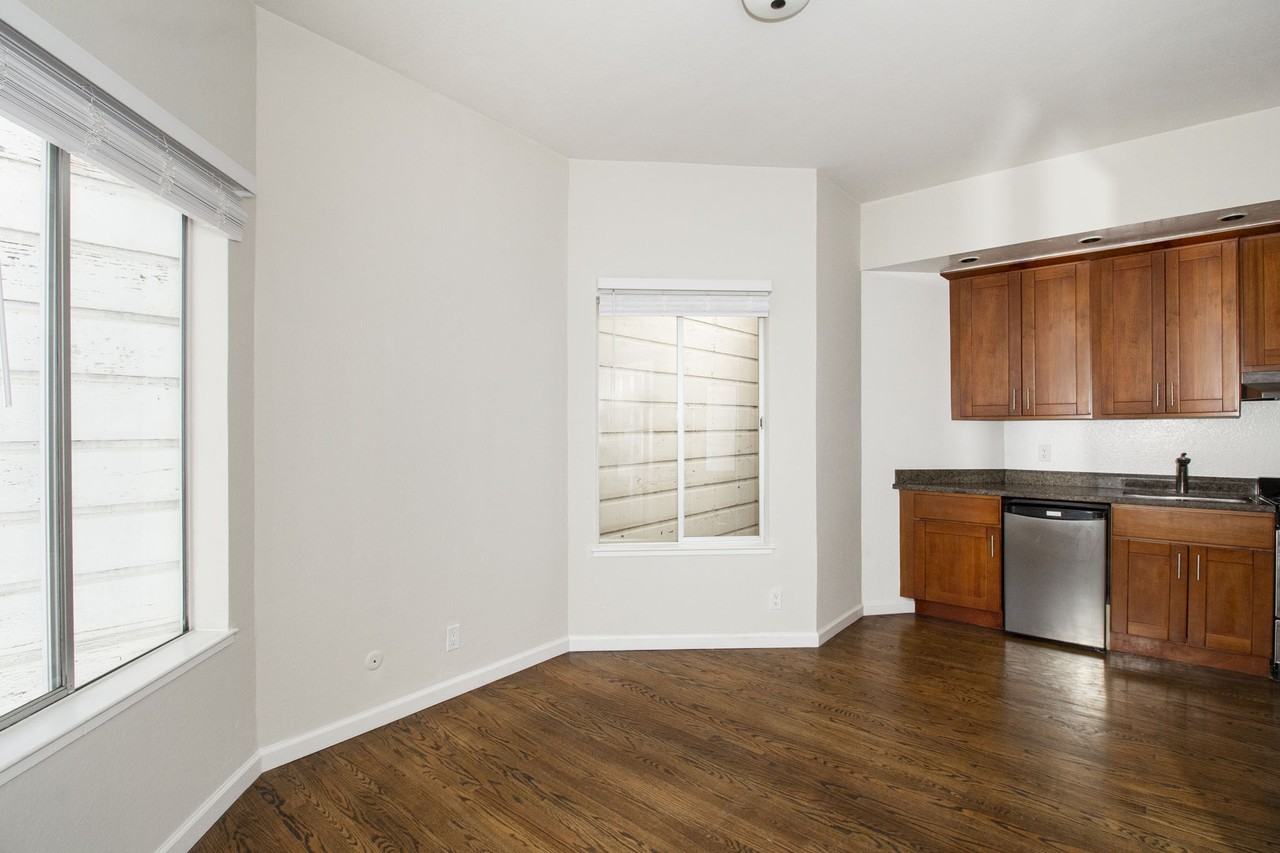 977 Pine - Photo 6 of 19