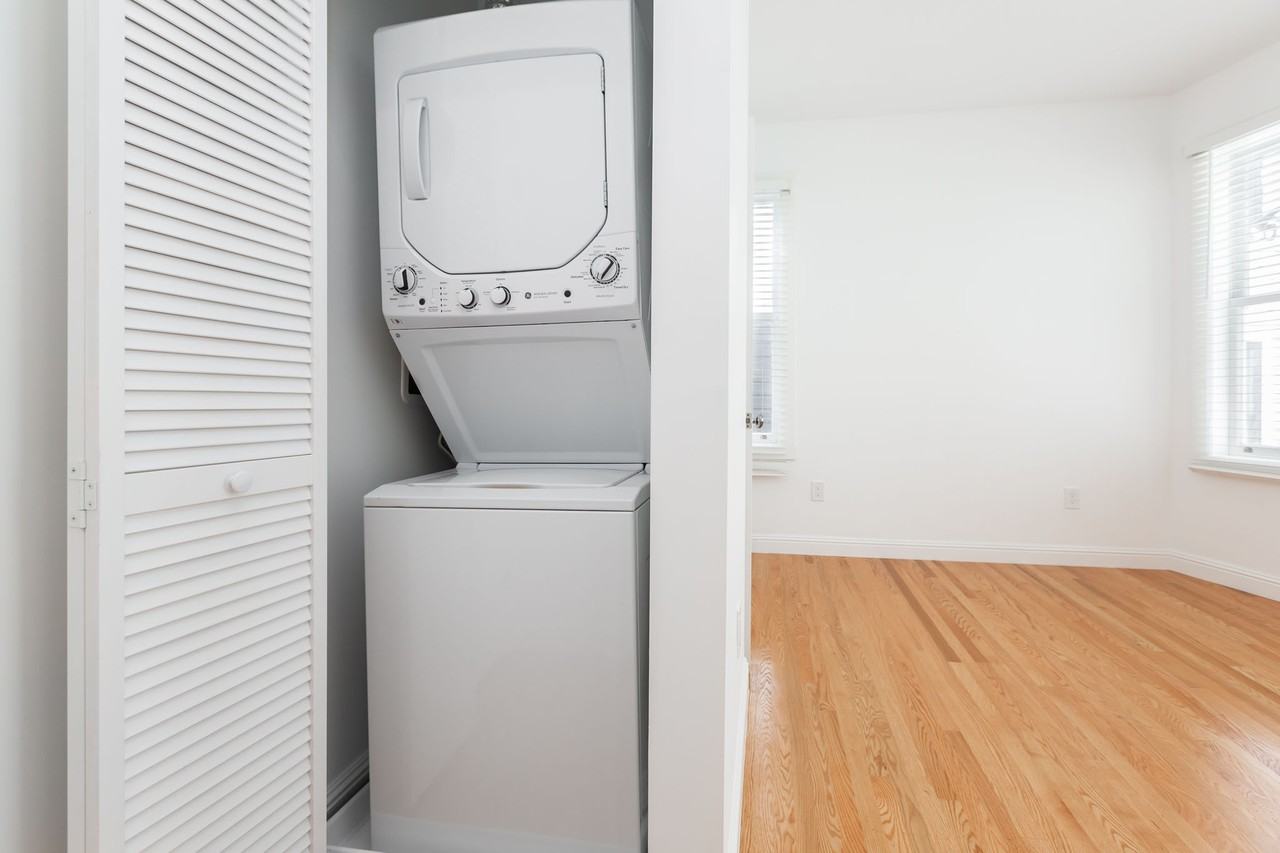 634 Powell - Photo 6 of 20