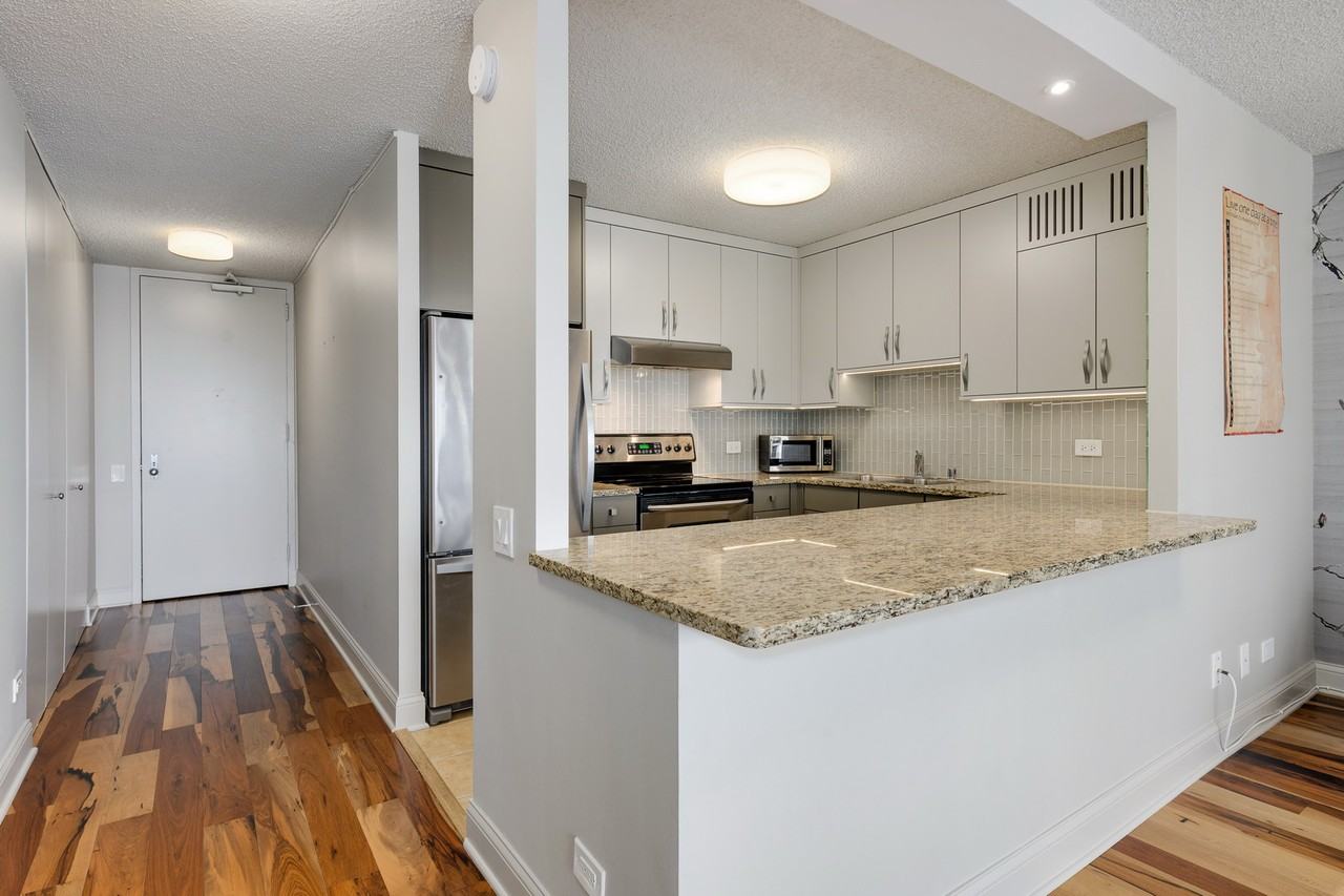 30 East Huron Street #3105 - Photo 5 of 17