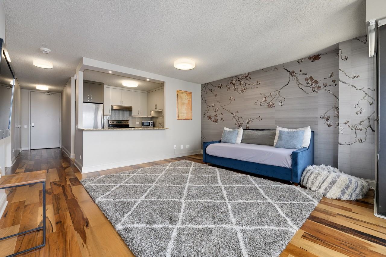 30 East Huron Street #3105 - Photo 6 of 17