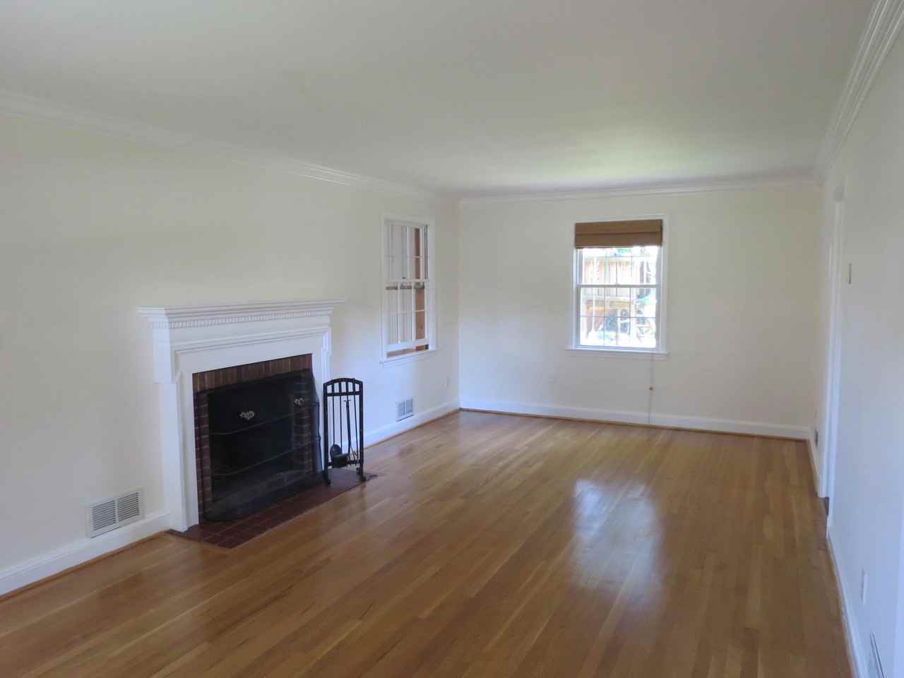 9603 Evergreen St #1 - Photo 6 of 30