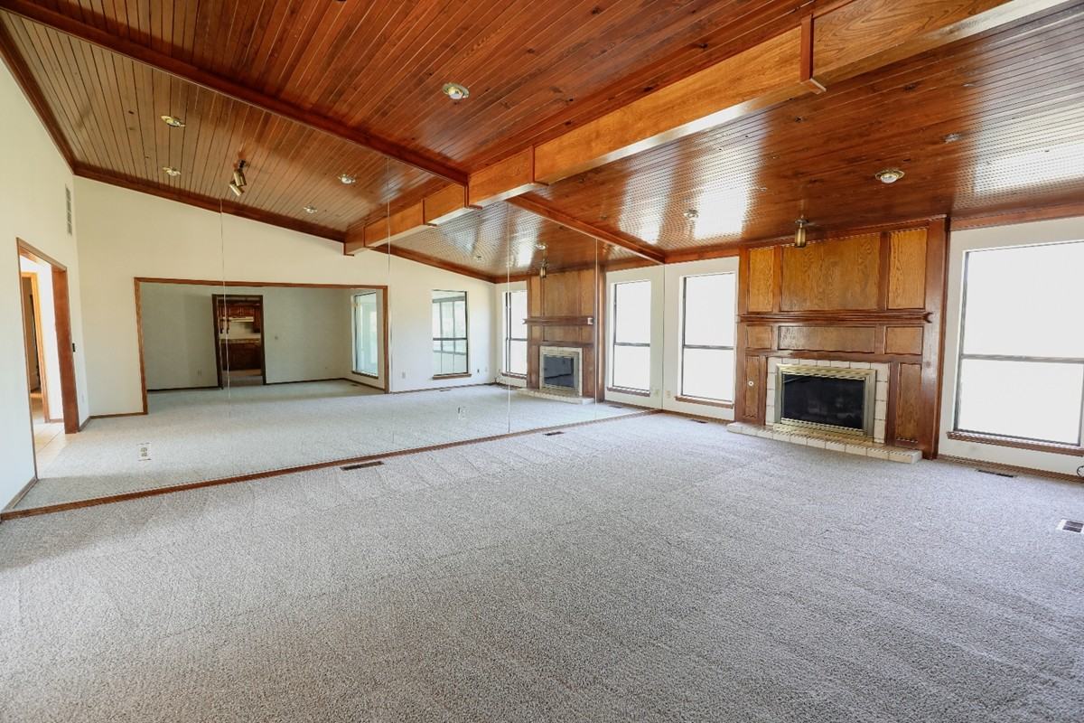 1321 Harding Ave #1 - Photo 4 of 23