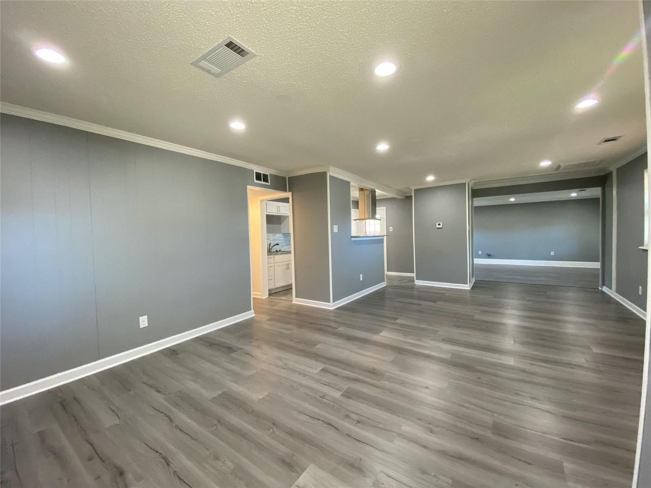 2813 Arcady Dr #1 - Photo 4 of 21