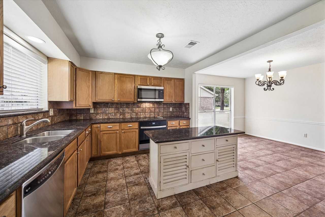 6826 River Mill Dr #1 - Photo 6 of 27