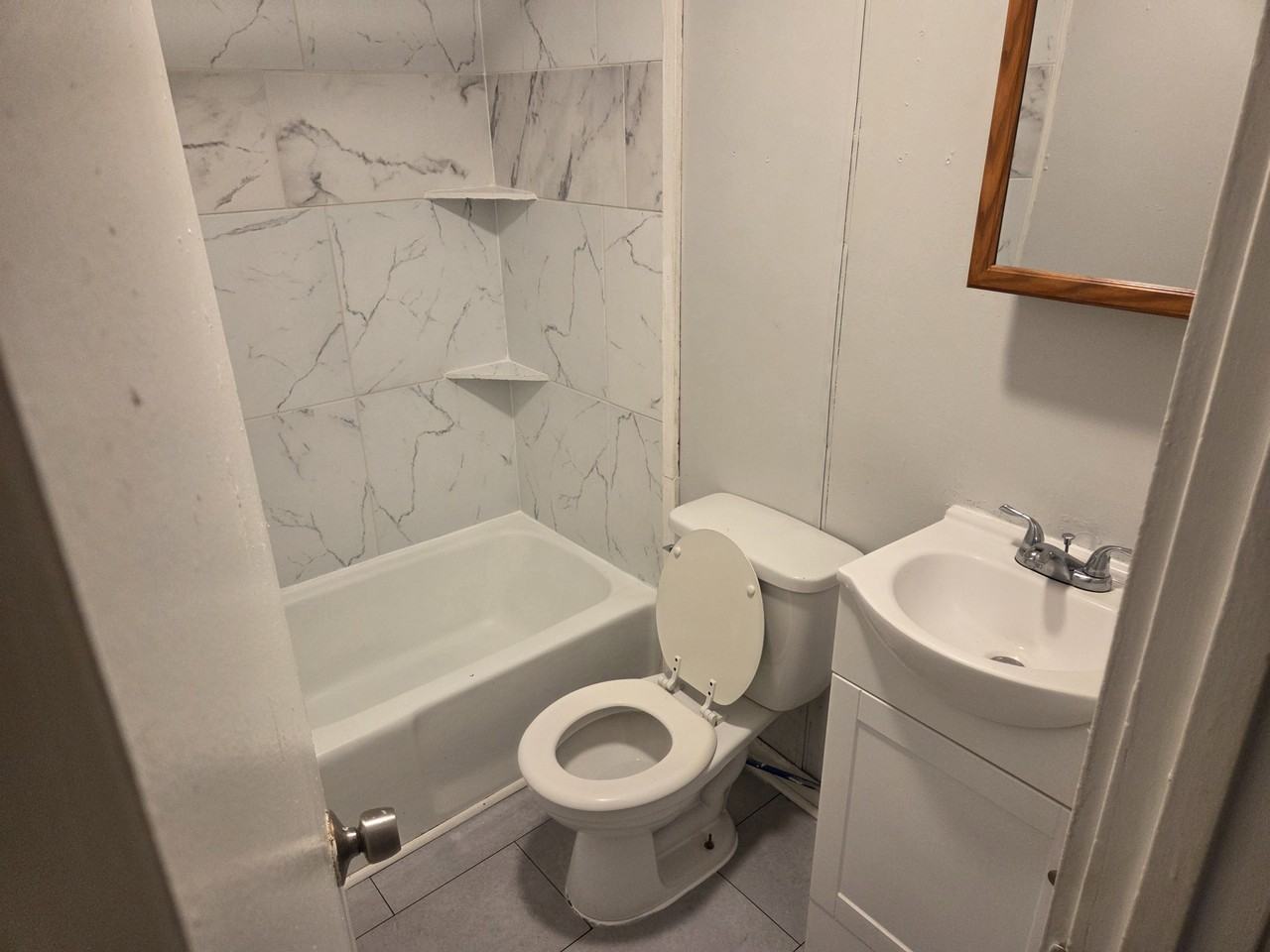 902 Avenue EApartment 8 #A8 - Photo 5 of 10