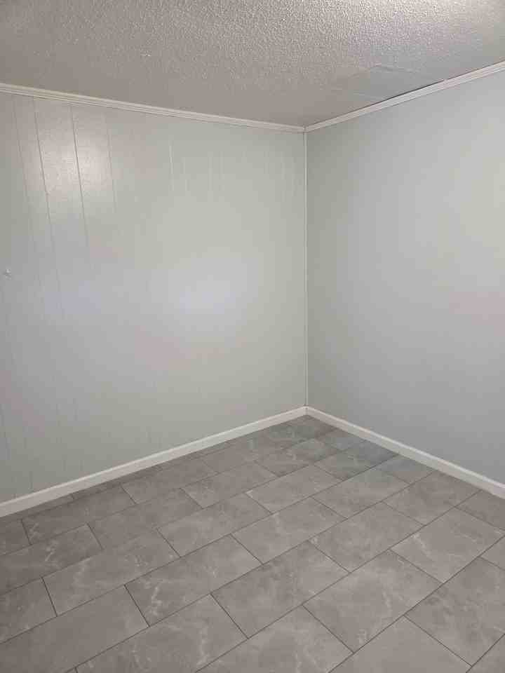 902 Avenue EApartment 8 #A8 - Photo 7 of 10