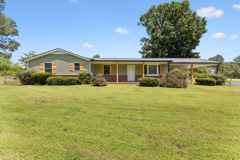 1001 Lakeside Dr - Photo 1 of 1