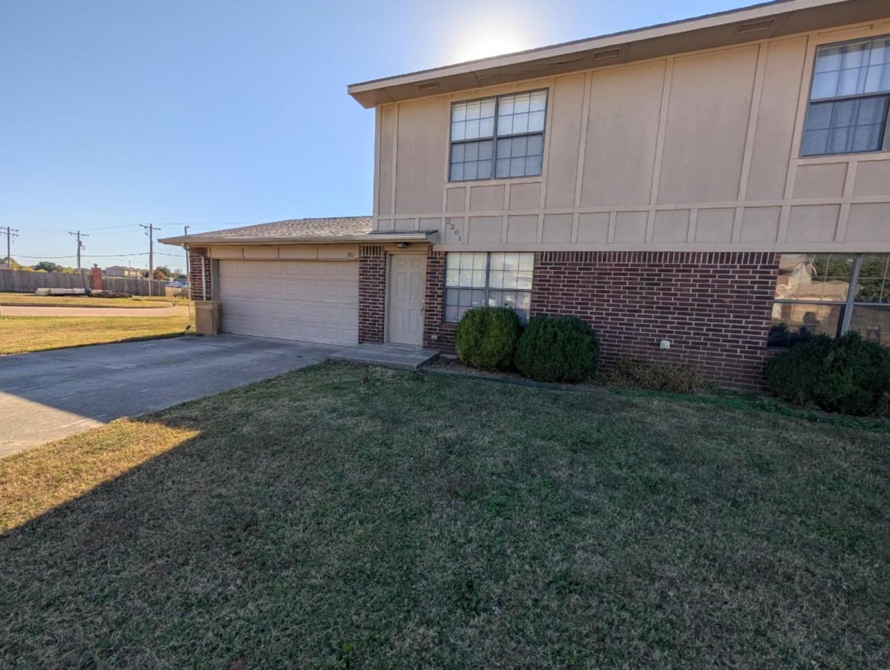 3201 Lois Arlene Cir - Photo 3 of 20