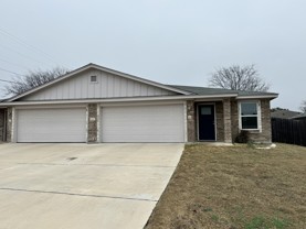 1415 Shoshoni Trl #B - Photo 1 of 1