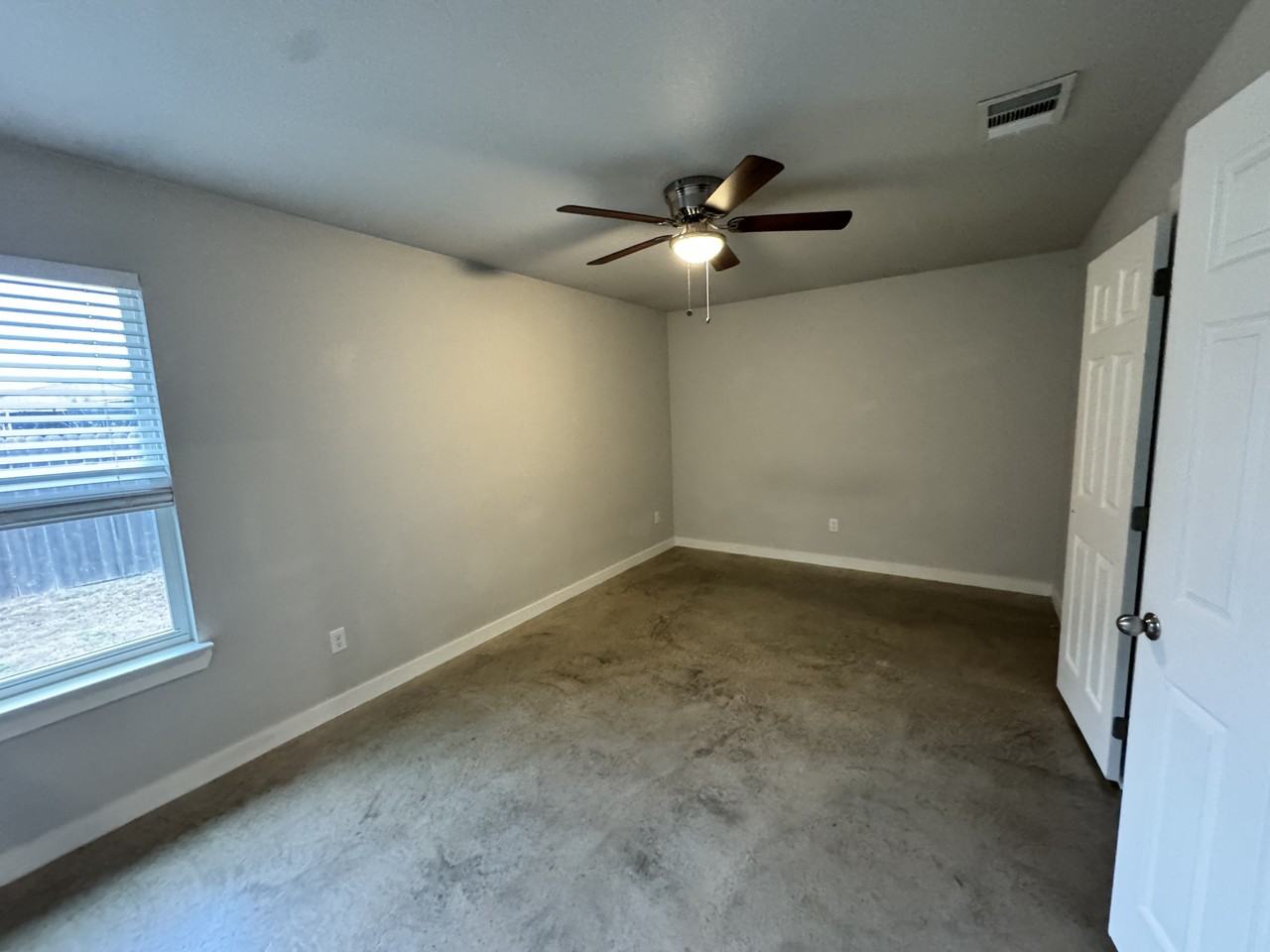 1415 Shoshoni Trl #B - Photo 6 of 24