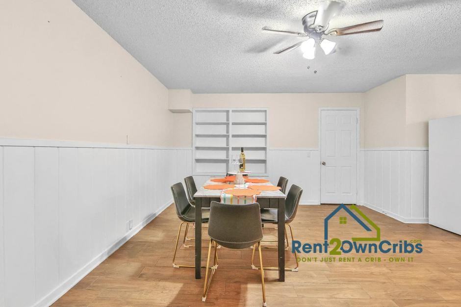 4513 48th St - Photo 4 of 16