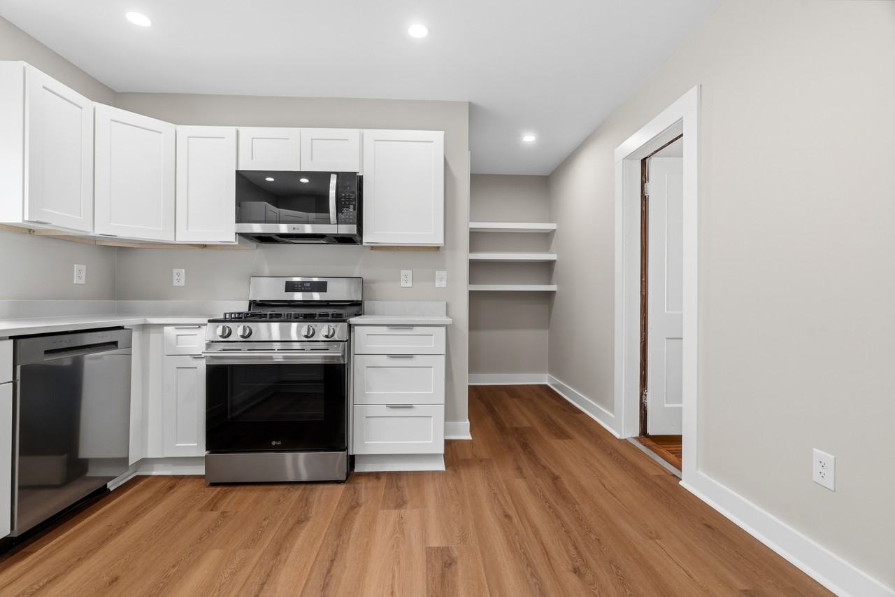42 Whitman St #2 - Photo 2 of 14