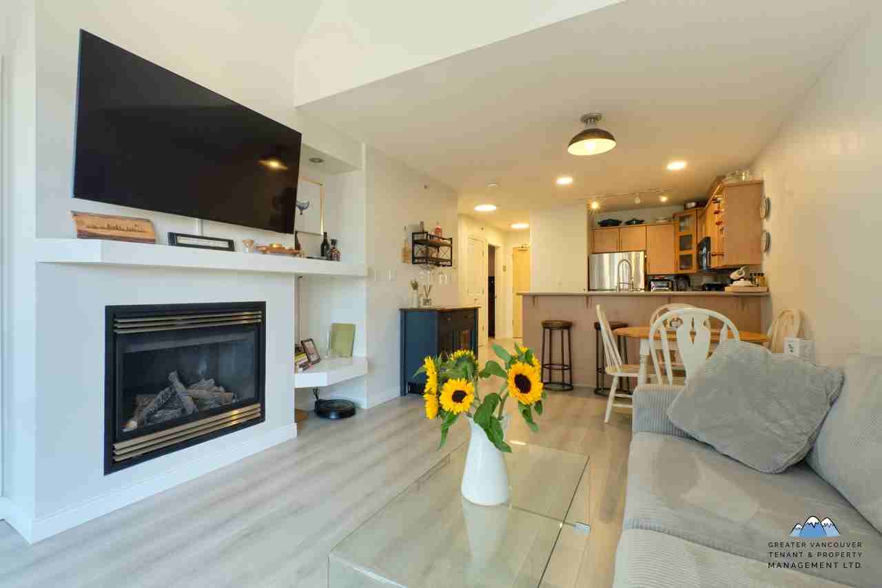 3142 St. Johns St - Photo 2 of 24