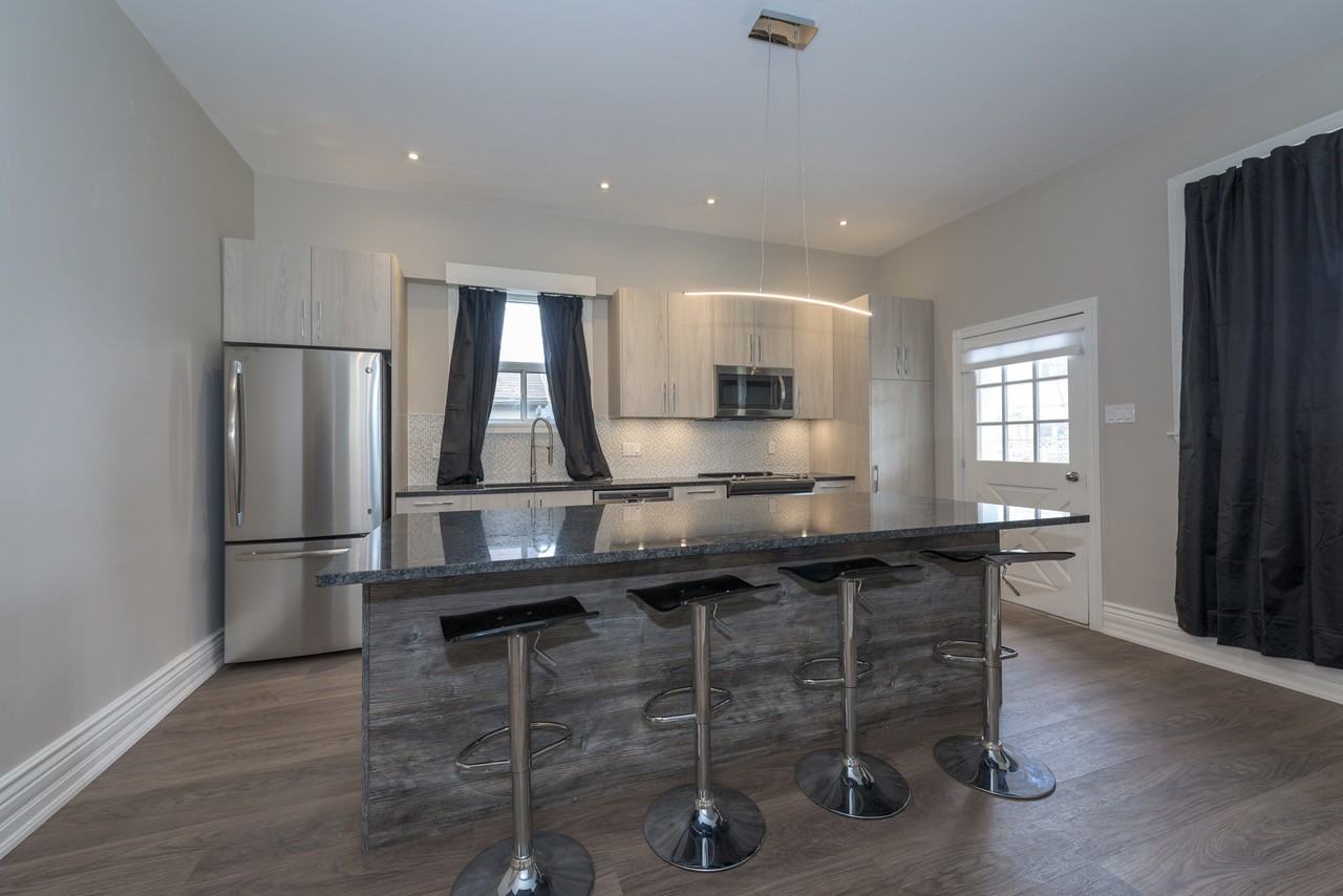 32 Cartwright St - Photo 7 of 11