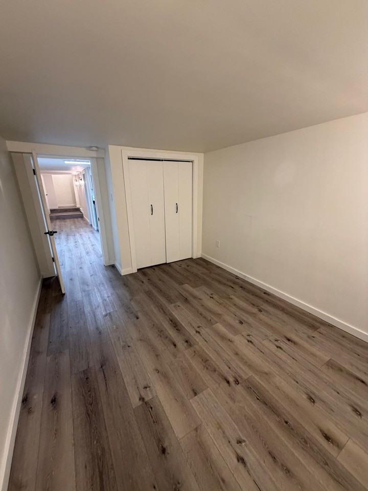 32 Cartwright St - Photo 4 of 7