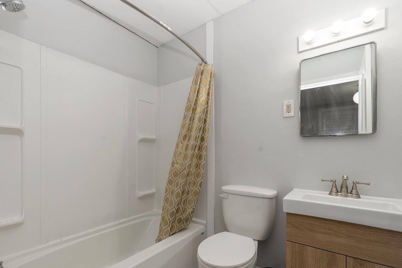 115 Tecumseth St - Photo 5 of 11