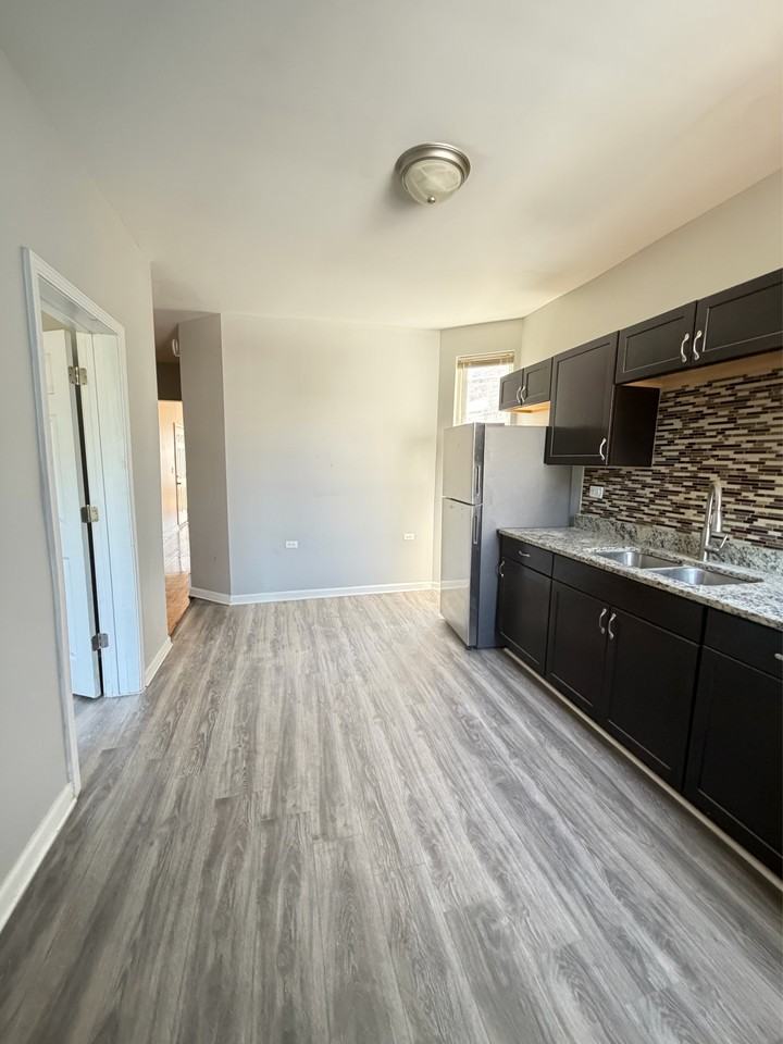 7552 S Harvard Ave #2 - Photo 4 of 16