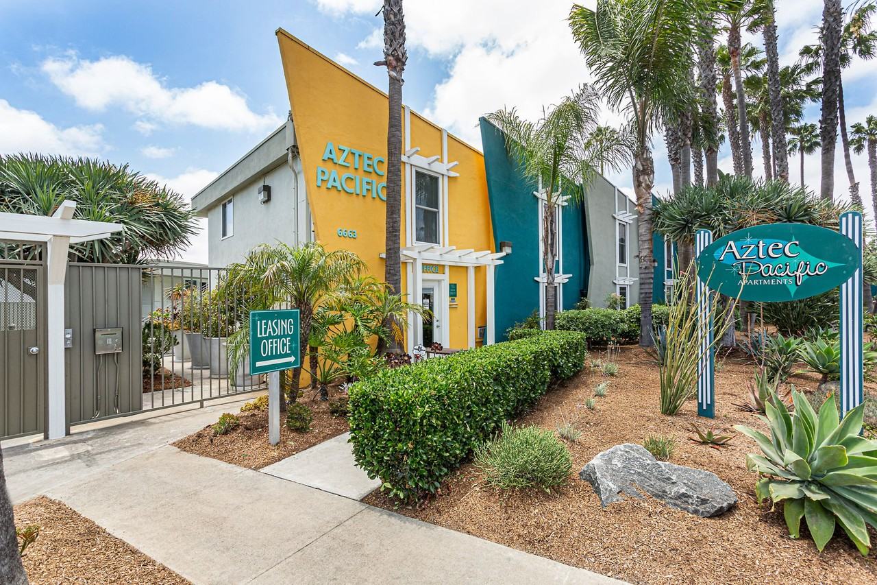 Aztec Pacific Apartments - Photo 4 of 14