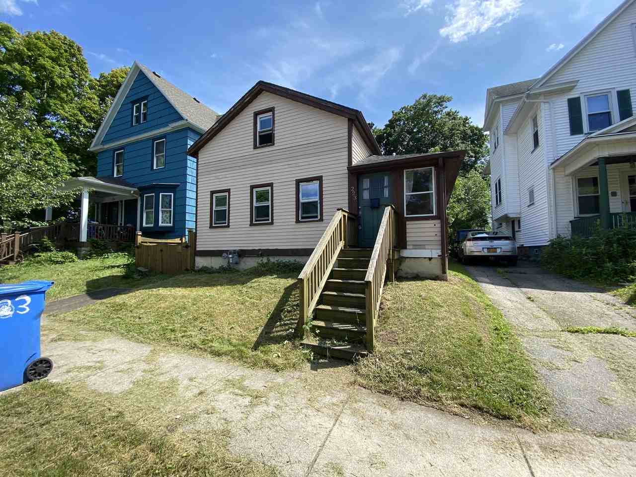223 Gregory St #1