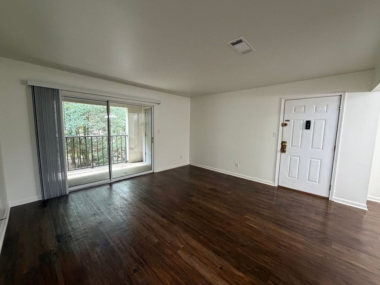 601 N Gay St #202 - Photo 3 of 13