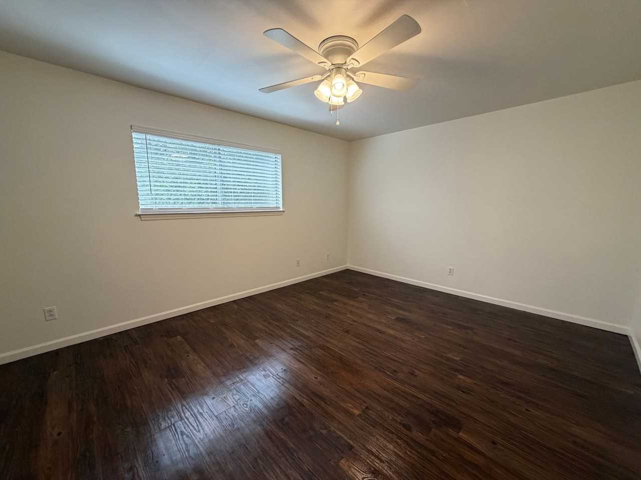 601 N Gay St #202 - Photo 6 of 13