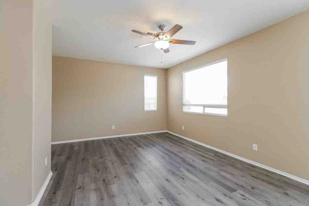 40549 N Brumana St - Photo 4 of 17
