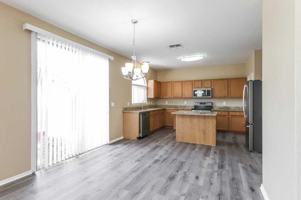 40549 N Brumana St - Photo 7 of 17