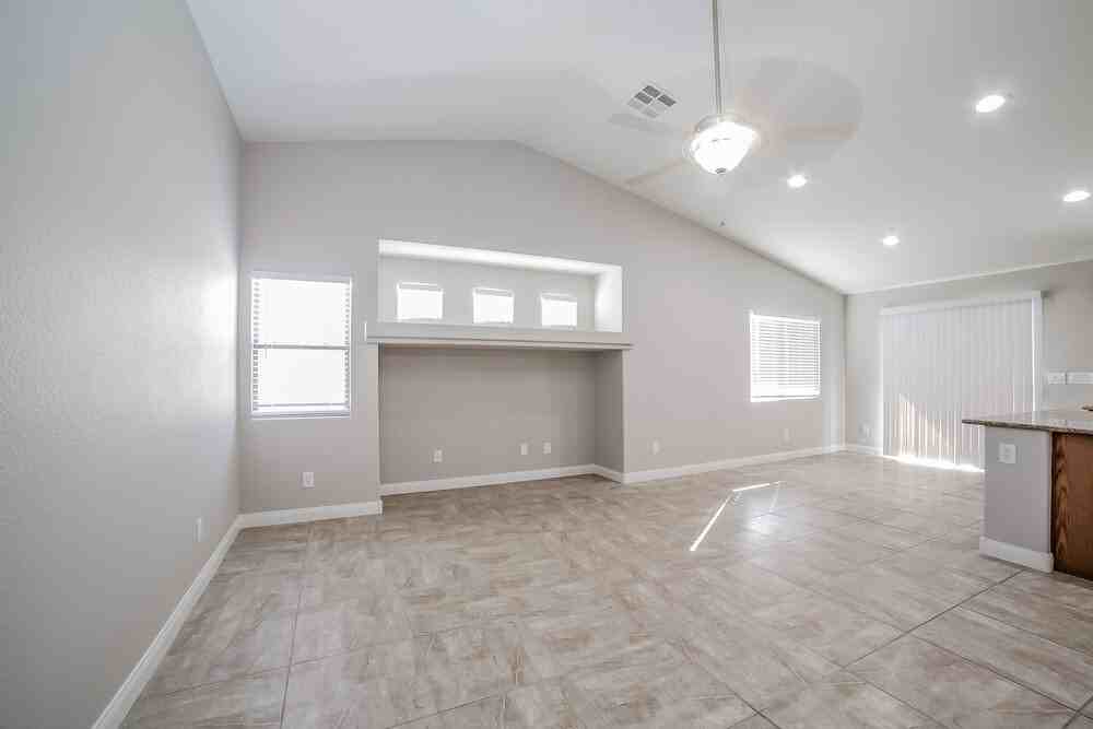 1825 Midnight Wind Ave - Photo 3 of 15