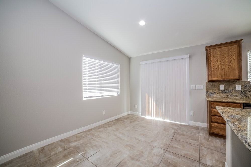 1825 Midnight Wind Ave - Photo 5 of 15