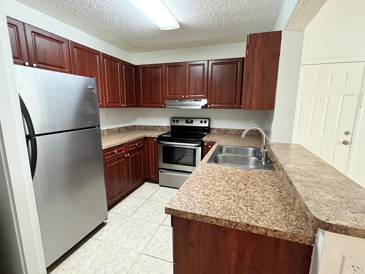 351 Palm Way #204 - Photo 3 of 10