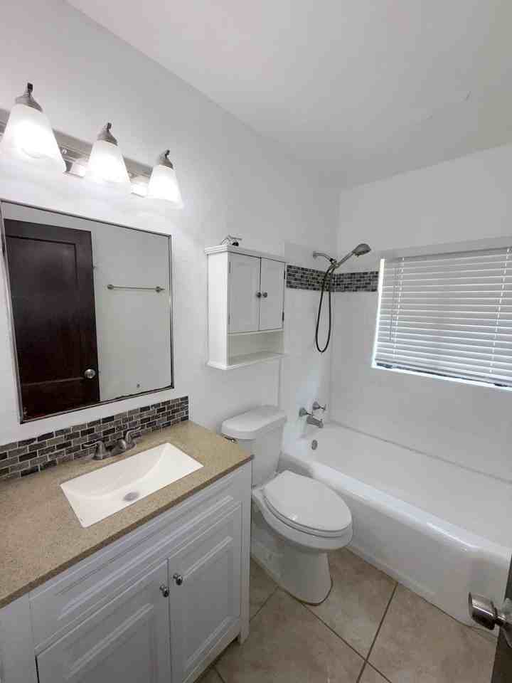 1415 Asher Ln #1 - Photo 7 of 11