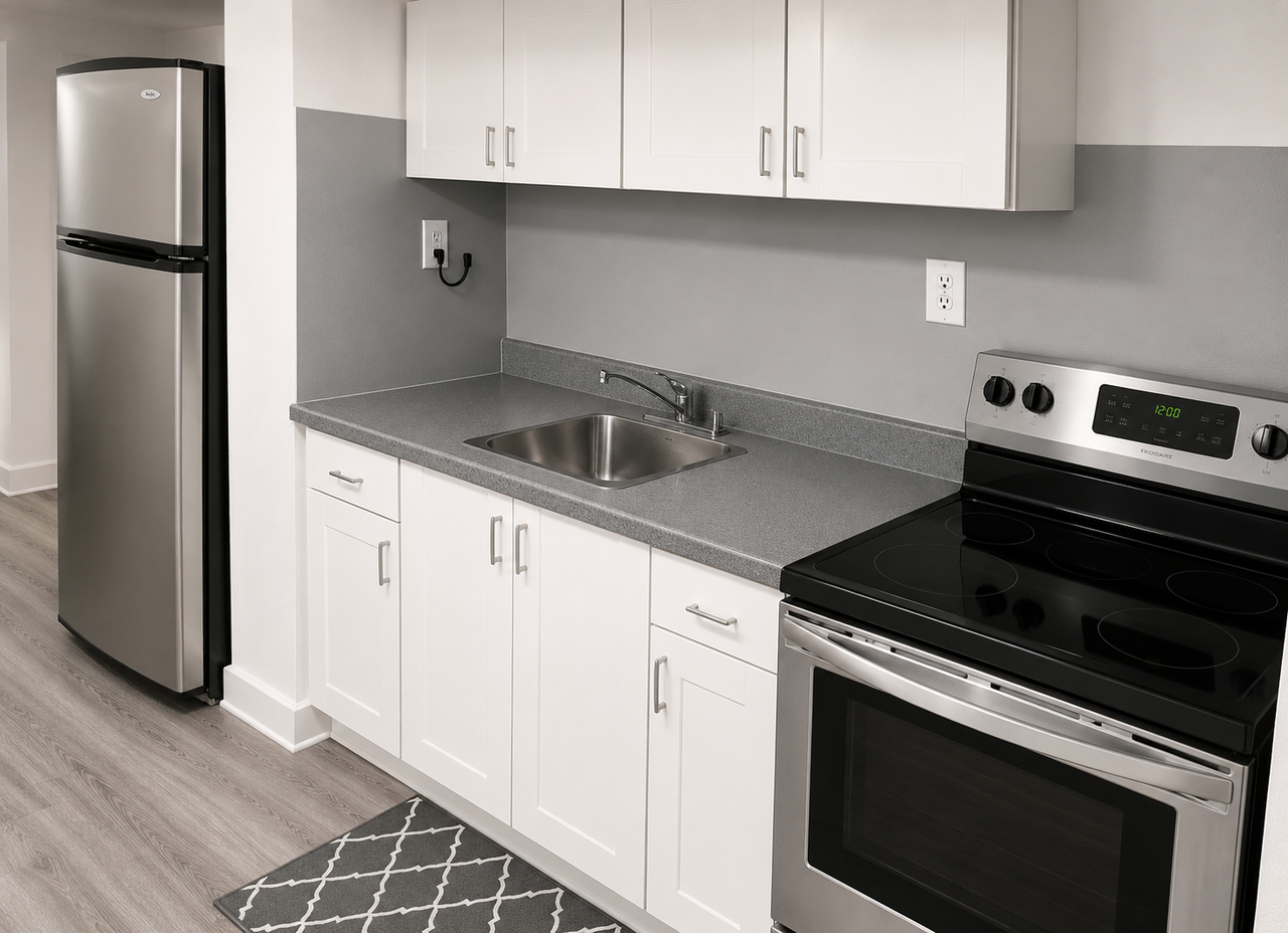 595 Highbury Avenue North - Photo 3 of 7