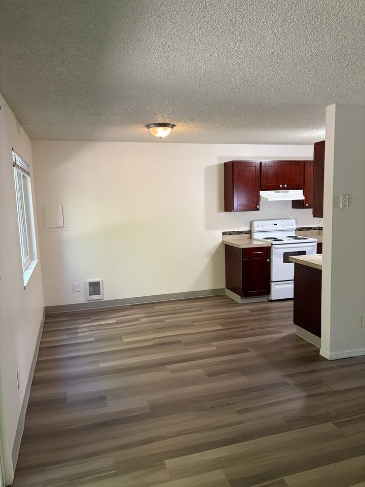 2297 Se Courtney Ave #2297-5 - Photo 3 of 9