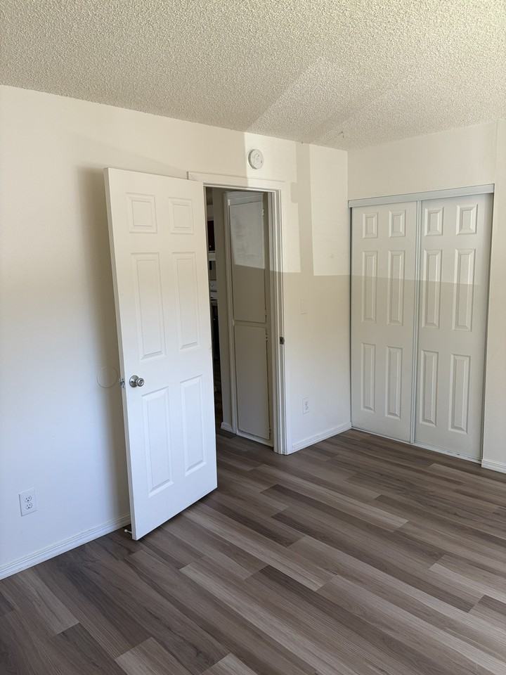 2297 Se Courtney Ave #2297-5 - Photo 5 of 9