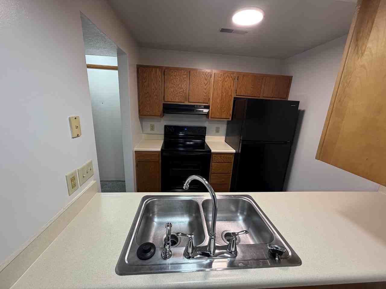 2203 Spansail Dr - Photo 4 of 14
