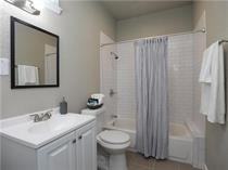 707 Garrett St #B - Photo 5 of 10