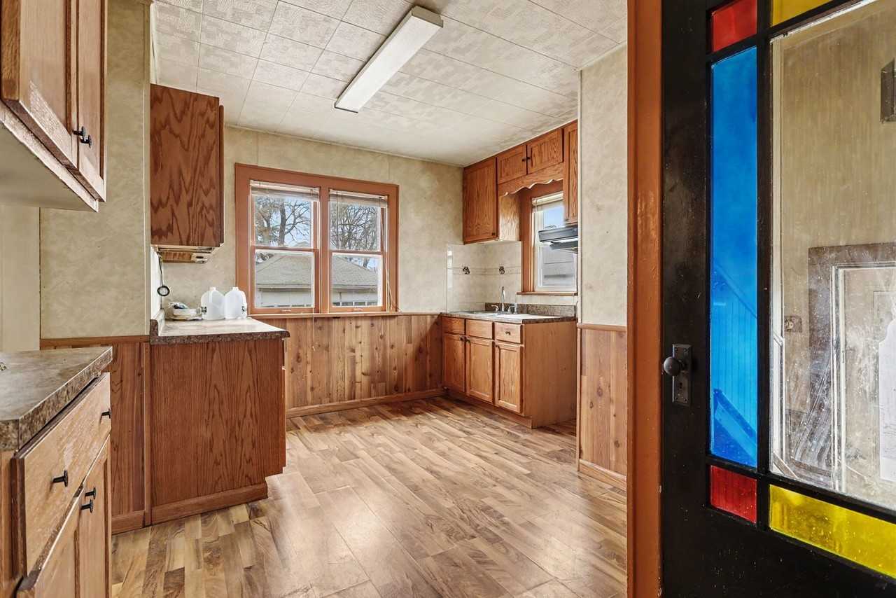 530 Liberty St #1 - Photo 7 of 20