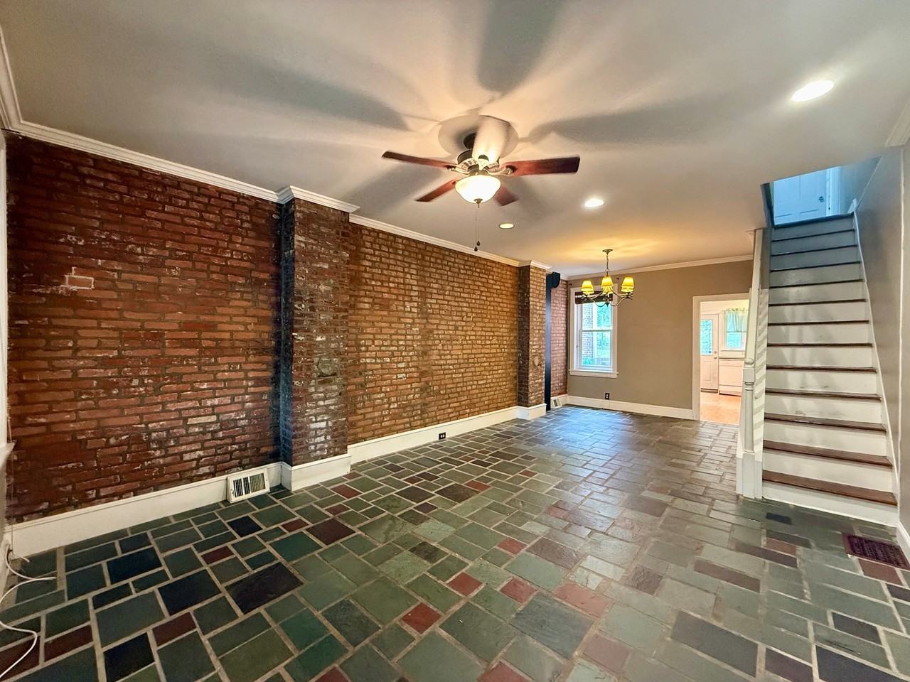 924 Lovering Ave #1 - Photo 5 of 18