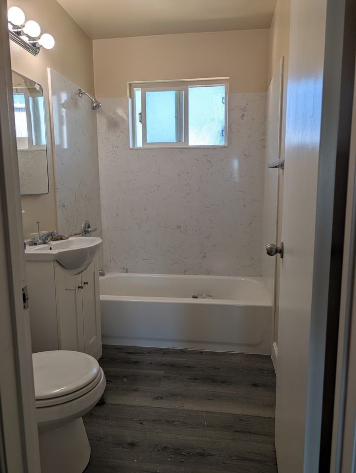 1138 Willow St #14 - Photo 7 of 7