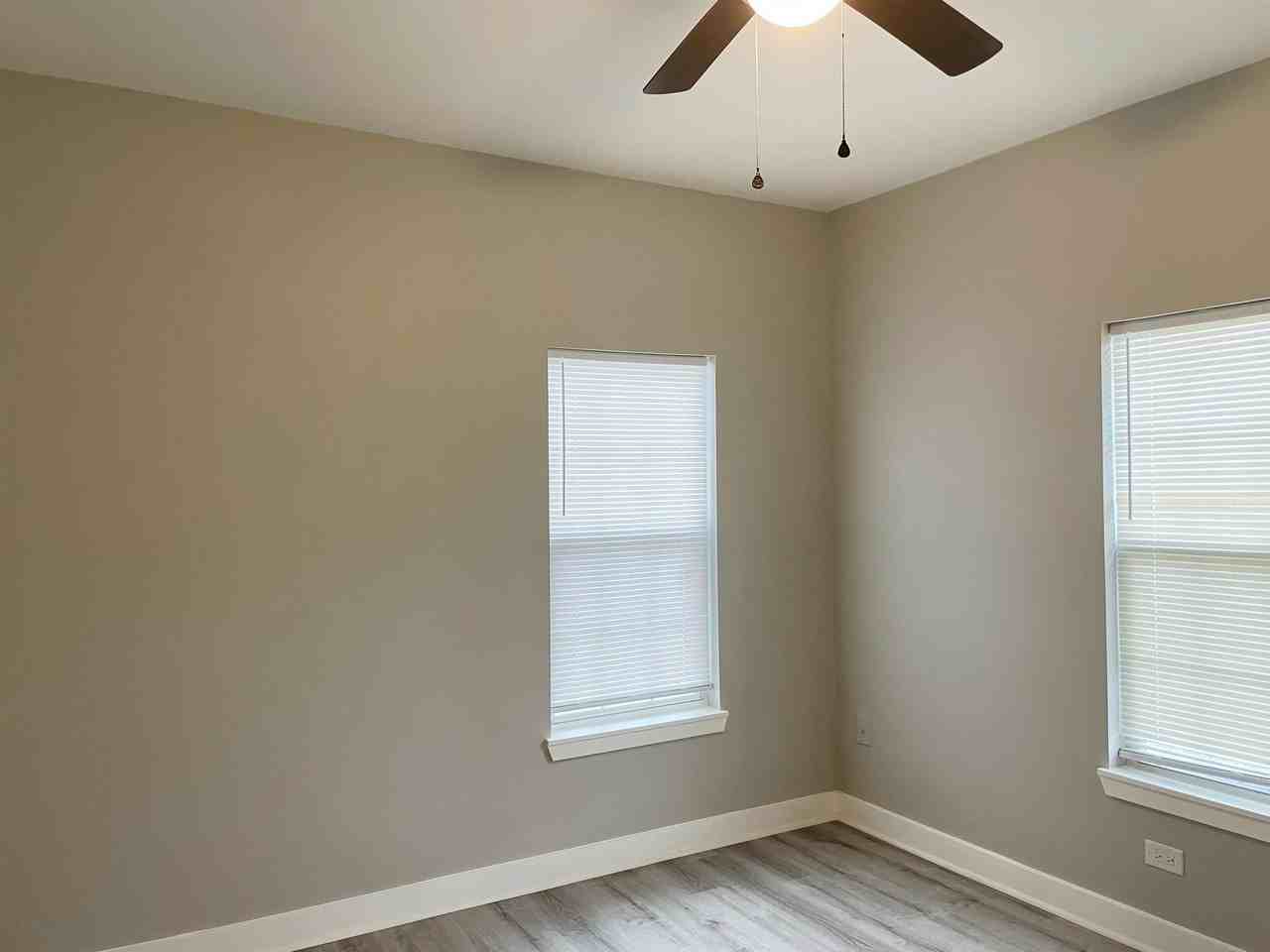 2609 3rd St #1 - Photo 3 of 16