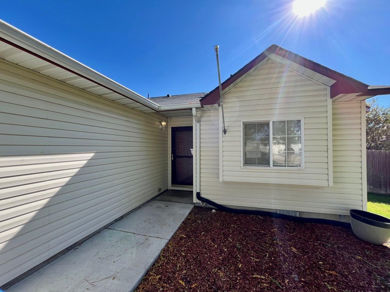 11657 Shelburne St #11657SB - Photo 2 of 25