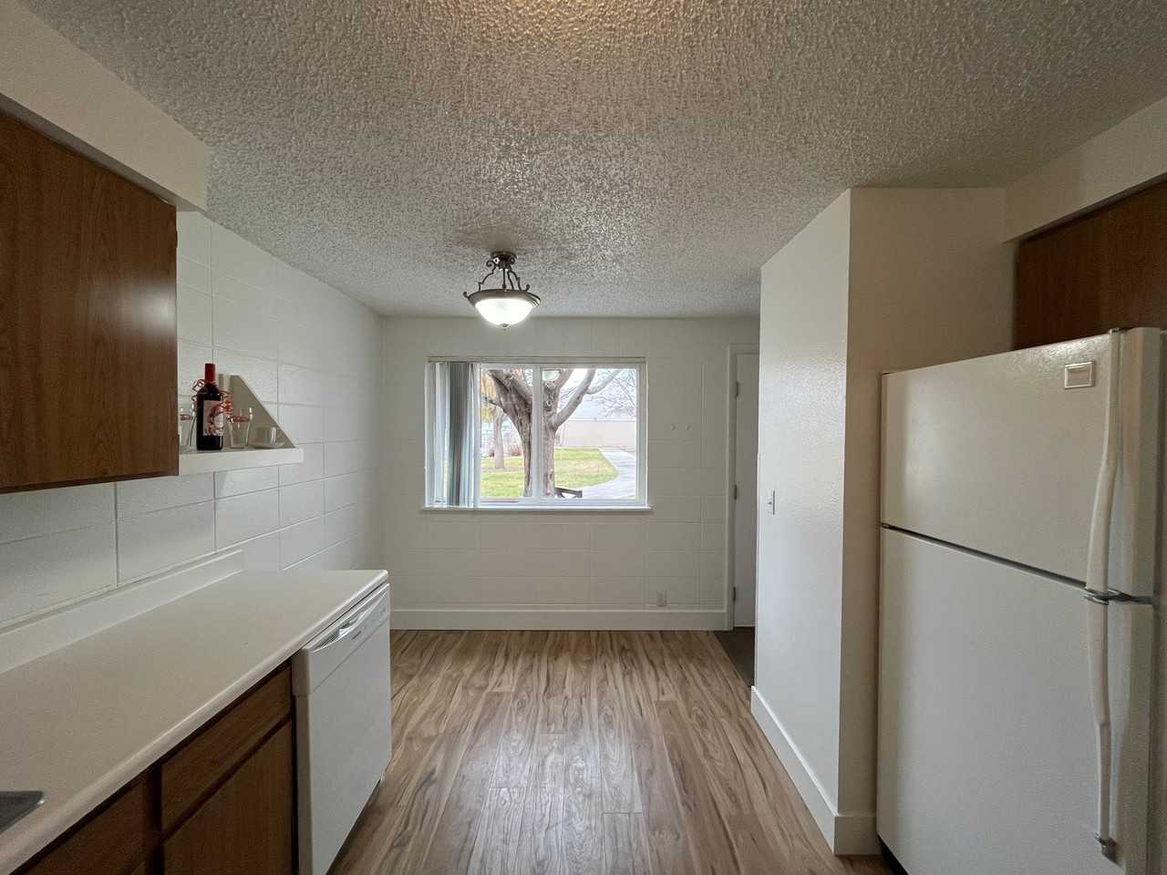 874 S Curtis Rd #1 - Photo 7 of 21