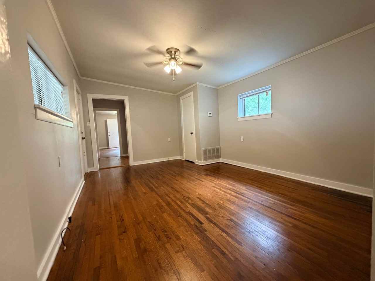 3107 Alameda Dr - Photo 4 of 16