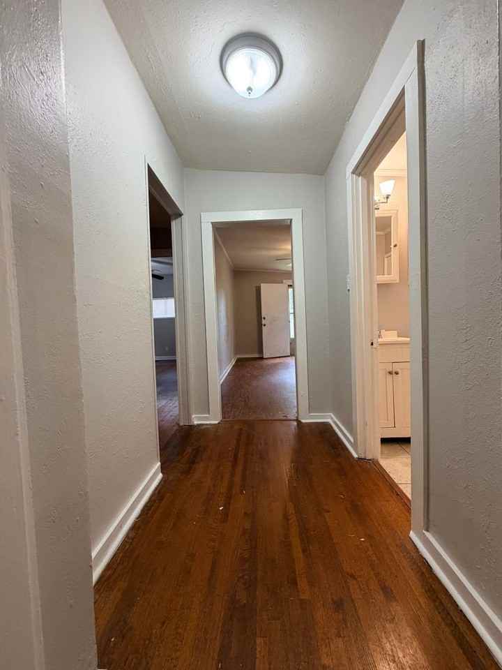 3107 Alameda Dr - Photo 5 of 16