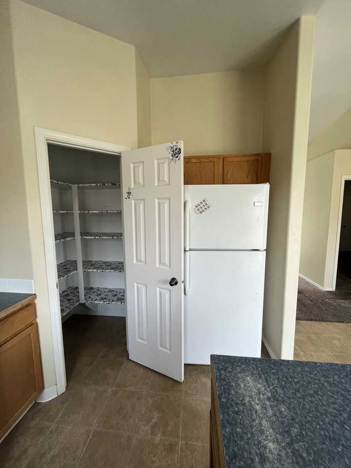 14320 Tara St #14320T - Photo 7 of 19