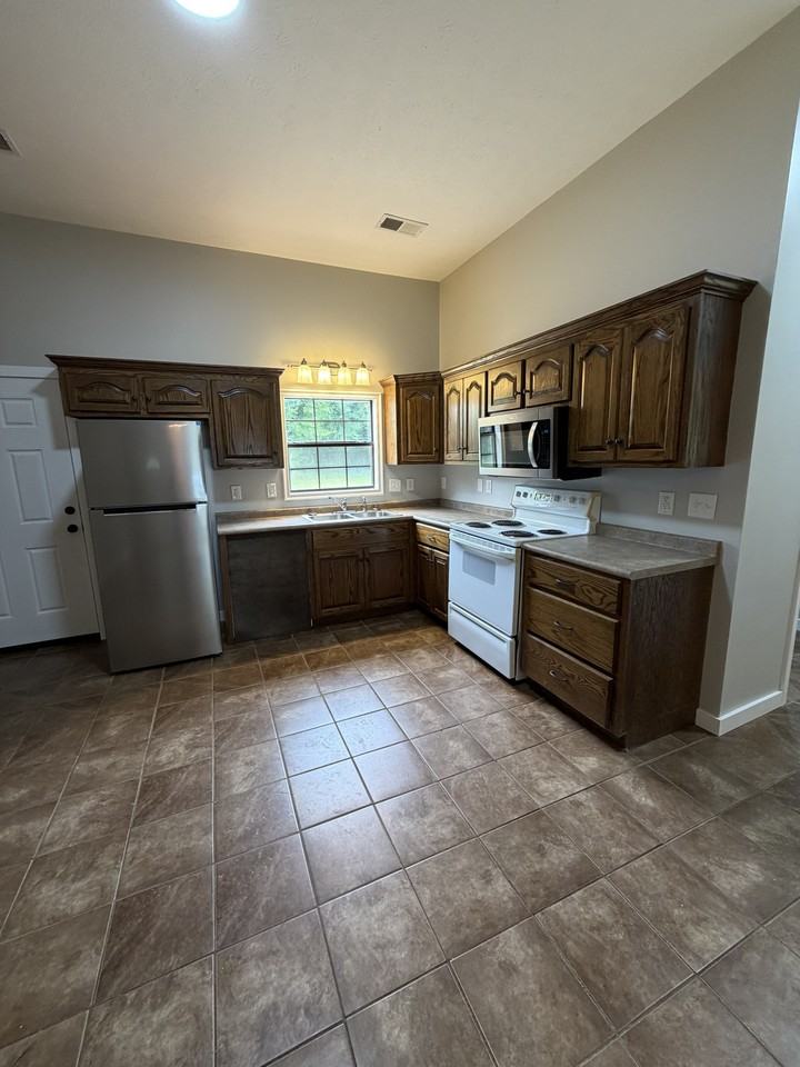 262 Payne Rd #B - Photo 4 of 12