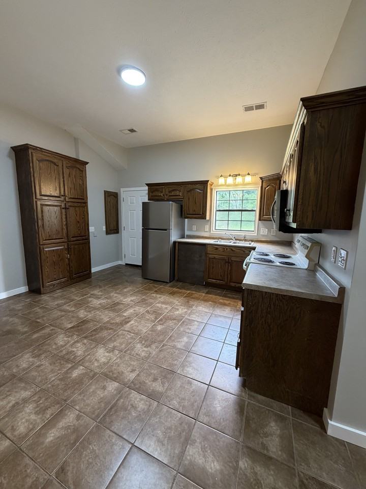 262 Payne Rd #B - Photo 6 of 12