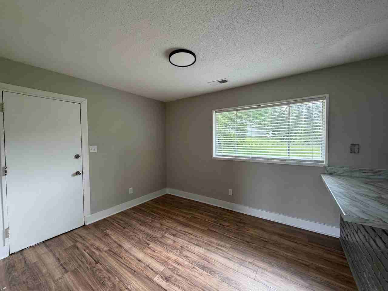 106 Whitney Ave Ne #1 - Photo 4 of 17